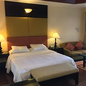 https://century-langkawi-beach.tophotelslangkawi.com